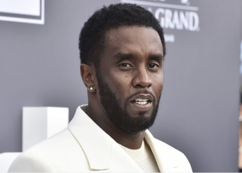 Allanan mansiones del rapero Sean “Diddy” Combs tras acusaciones de violación y tráfico sexual