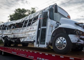 Embajador Ken Salazar lamenta muerte de trabajadores mexicanos en accidente en Florida