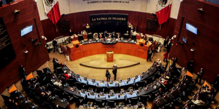 Comisiones en el Senado avalan en fast track Ley de Pensiones del Bienestar que confisca 40 mil millones de Afores