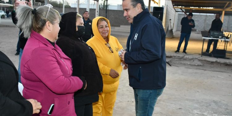 Entrega Toño Astiazarán obra en iglesia de la colonia Palo Verde Indeur