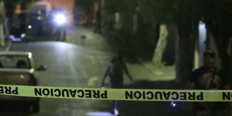 Muere militar y sicario en enfrentamiento armado en Caborca