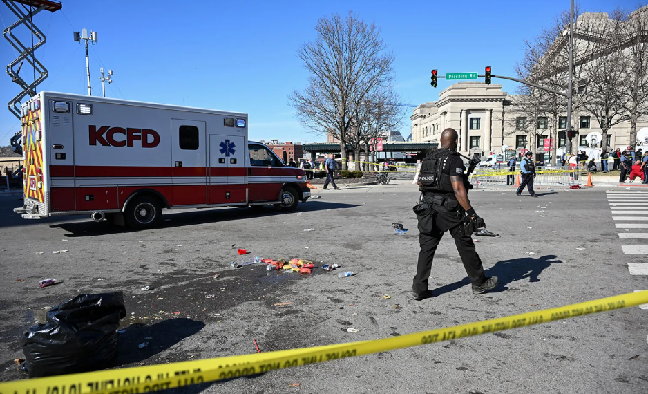 Al menos 1 persona muerta y 22 heridos deja tiroteo en el desfile de los Chiefs de Kansas City
