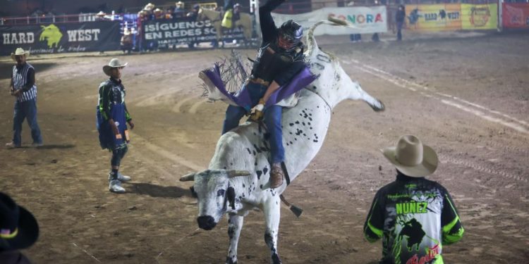 Gran Final del Circuito de Rodeo Tour Sonora 2023 se realiza con éxito en Hermosillo