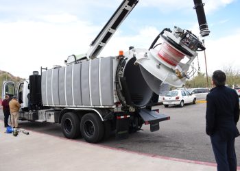 Adquiere la CEA equipo de desazolve para apoyar a municipios