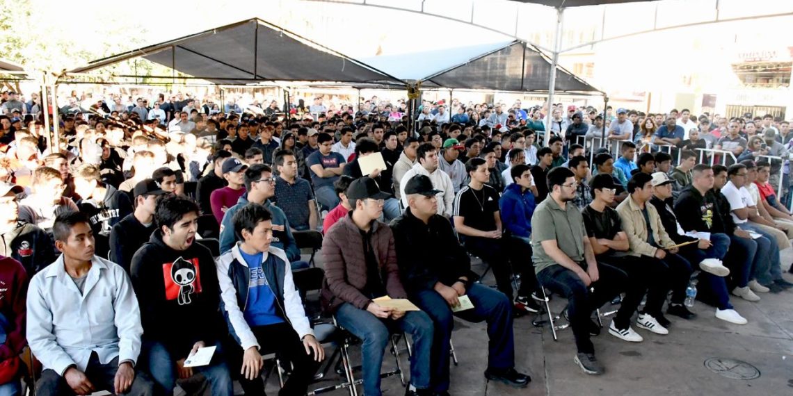 Invita Ayuntamiento de Hermosillo a jóvenes clase 2006 y remisos a tramitar la Pre Cartilla Militar