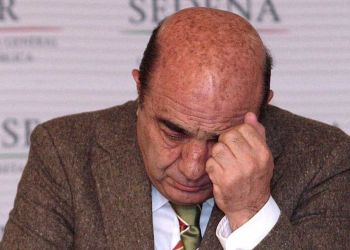 Solicitará FGR 82 años de cárcel para Murillo Karam