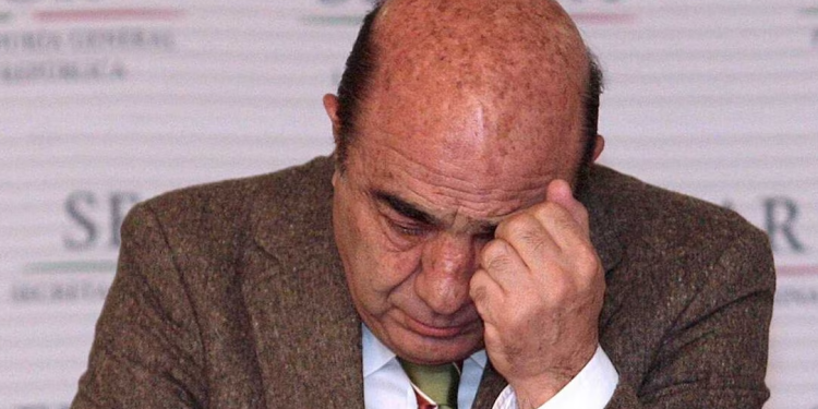 Solicitará FGR 82 años de cárcel para Murillo Karam