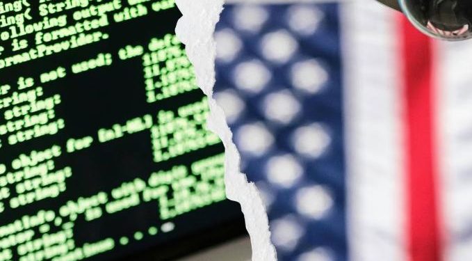 Más de 20 años en prisión a exempleado de Seguridad Nacional de EUA por intento de espionaje