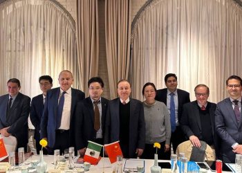 Se interesan empresas chinas en invertir en Sonora por nuevas energías