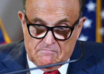 Rudy Giuliani, ex abogado de Trump, se declara en quiebra