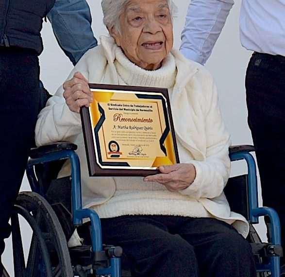 Reconoce personal del Ayuntamiento de Hermosillo a la primera dirigente sindical del Ayuntamiento de Hermosillo
