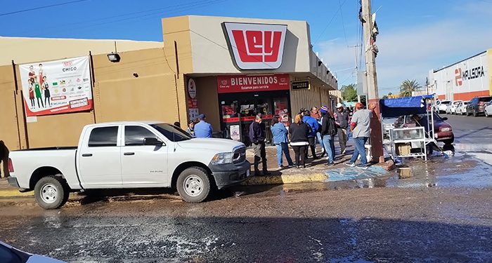 Saquean caja fuerte de súper en la colonia Balderrama