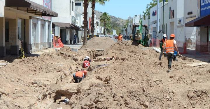 Comerciantes del Centro y autoridades llegan a acuerdos por afectación de obras