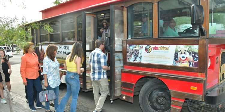 Invitan a disfrutar de las rutas del Trolebús Turístico de Hermosillo