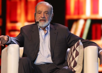 Cuando “inteligencia artificial” esté en su punto, el desempleo se agudizará: Carlos Slim