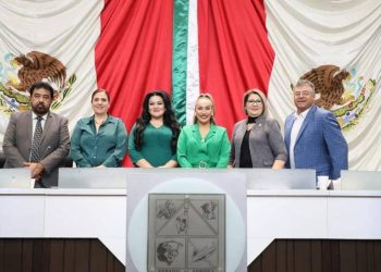 Toma protesta Karem Valles Sampedro protesta comisionada del Istai