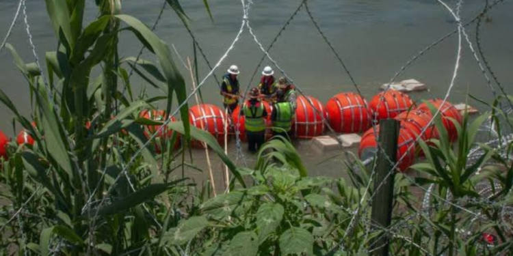 Celebra SRE orden de retirar muro flotante en la frontera norte de México 