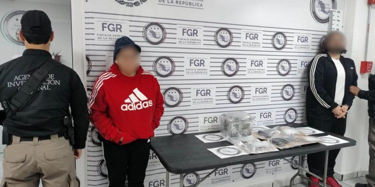 Detienen a dos personas con armas&nbsp;en las inmediaciones de&nbsp;la carretera federal número 36, tramo Hermosillo – Puerto Libertad