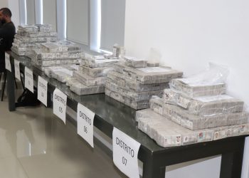 Llegan a Sonora papeletas electorales para votar; y destruyen credenciales del INE