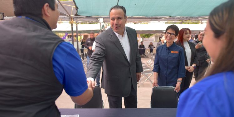 Vamos en Hermosillo por más y mejores empleos: Toño Astiazarán