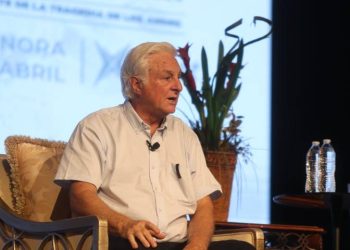 Roberto Canessa, sobreviviente de los Andes, llegó a Hermosillo a compartir su experiencia