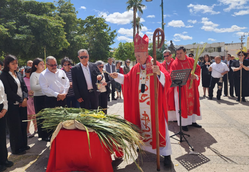 Con la bendición de la palma la Iglesia Católica da inicio a la Semana Santa