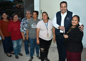 Entrega Antonio Astiazarán cuartos adicionales en El Ranchito