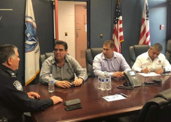 Alcaldes se reúnen para solicitar reapertura en cruce de Lukeville, Arizona 