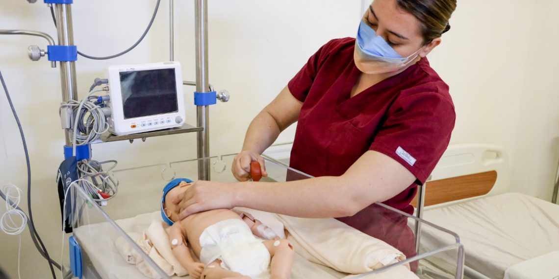 Iniciará clases primera generación de la licenciatura en Medicina General y Comunitaria de la UES