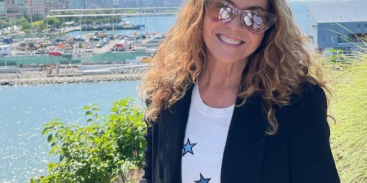 Lucero recibe críticas por su físico y lanza contundente respuesta defendiendo su edad