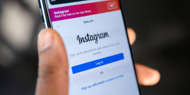 Meta difuminará imágenes que contengan desnudos para proteger a menores de 18 años