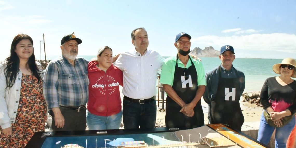 Arranca Antonio Astiazarán operativo de limpieza para Semana Santa en Bahía de Kino