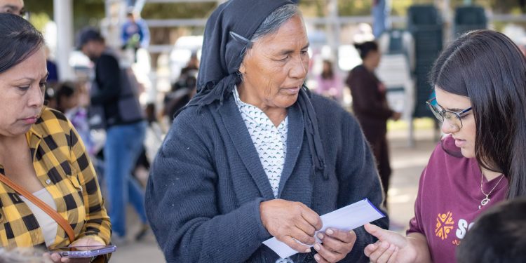 Entrega Gobierno de Sonora nuevas tarjetas electrónicas de programas sociales