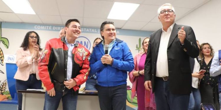 Jorge “El Travieso” Arce se registró para buscar una diputación federal por Sonora