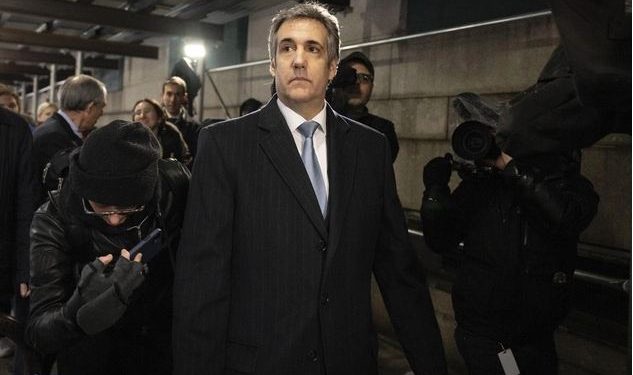 Ex abogado de Trump, testigo estrella del juicio, declara en su contra.