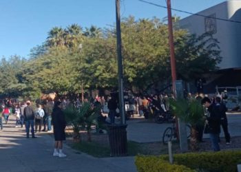 Amenaza de bomba en Ciudad Obregón: desalojan 300 personas de agencia fiscal