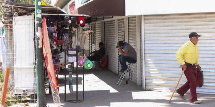 Decenas de negocios han cerrado en Sonora a causa de la inseguridad