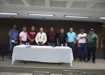 Firman convocatoria del Campeonato Estatal de primera fuerza.