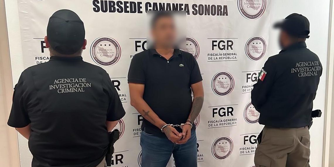 FGR obtiene prisión preventiva justificada contra una persona por transportar 257 litros de metanfetamina.