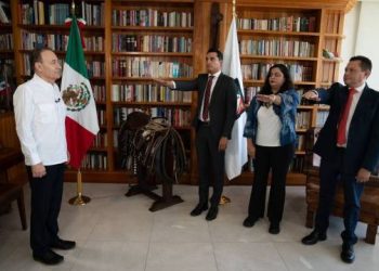 Gobernador de Sonora presenta cambios en su gabinete; hay ajustes en la SEC, DIF e Isssteson.