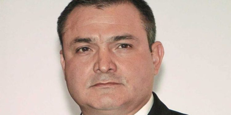 Posponen sentencia de Genaro García Luna al 9 de octubre.