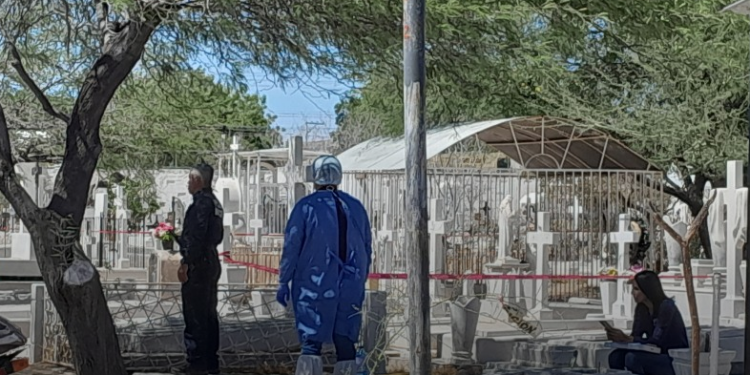 Capturan a sujeto que profanó dos tumbas en Panteón Yáñez.