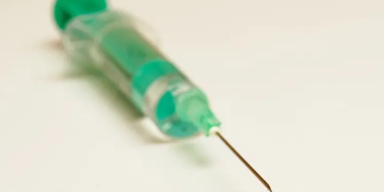 Cofepris alerta por falsificación del medicamento Dolo-Neurobión Forte DCS. solución inyectable.