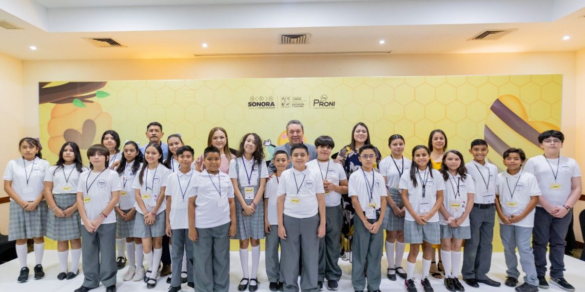 Estudiantes de primaria representarán a Sonora en concurso nacional de deletreo y ortografía en inglés.