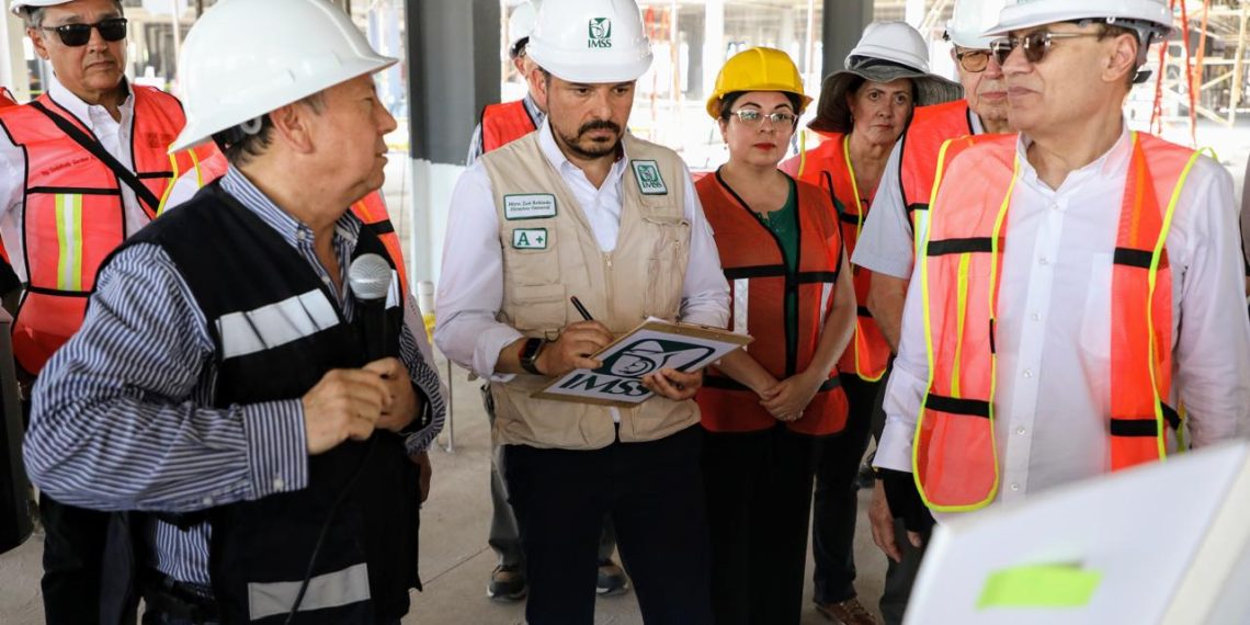 Sector Salud federal y gobierno de Sonora evalúan avances de IMSS-Bienestar.