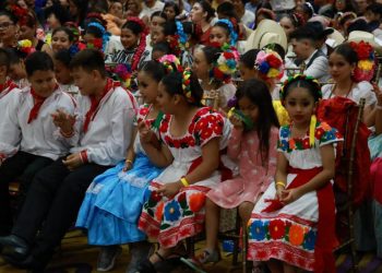 Premia SEC Sonora a ganadores de los Eventos Artísticos y Culturales de Educación Primaria.