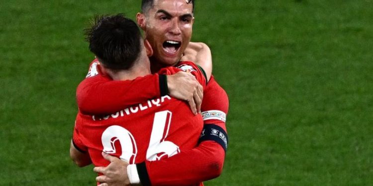 Portugal viene de atrás y vence a República Checa en su presentación en la Eurocopa 2024.