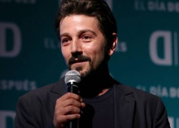 Diego Luna presenta “Estado de Silencio”: Un documental que expone las dificultades del periodismo en México.