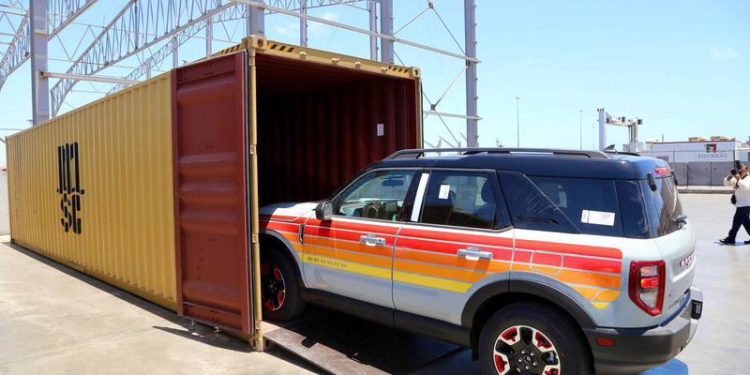 Relanza Gobernador Durazo al Puerto de Guaymas como epicentro logístico y comercial.