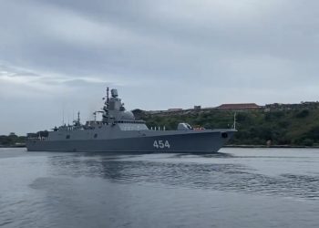 Un submarino nuclear y buques de guerra rusos llegan a Cuba; “son ecos de la Guerra Fría”, considera académico.
